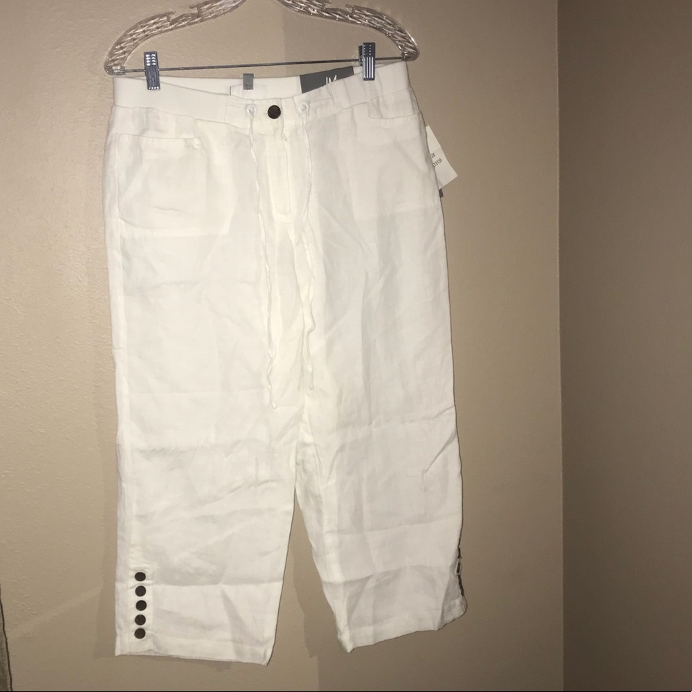 White linen capris